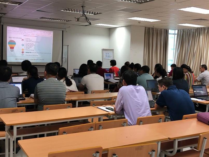 Đào tạo chứng chỉ về bất động sản và cung cấp chứng chỉ môi giới