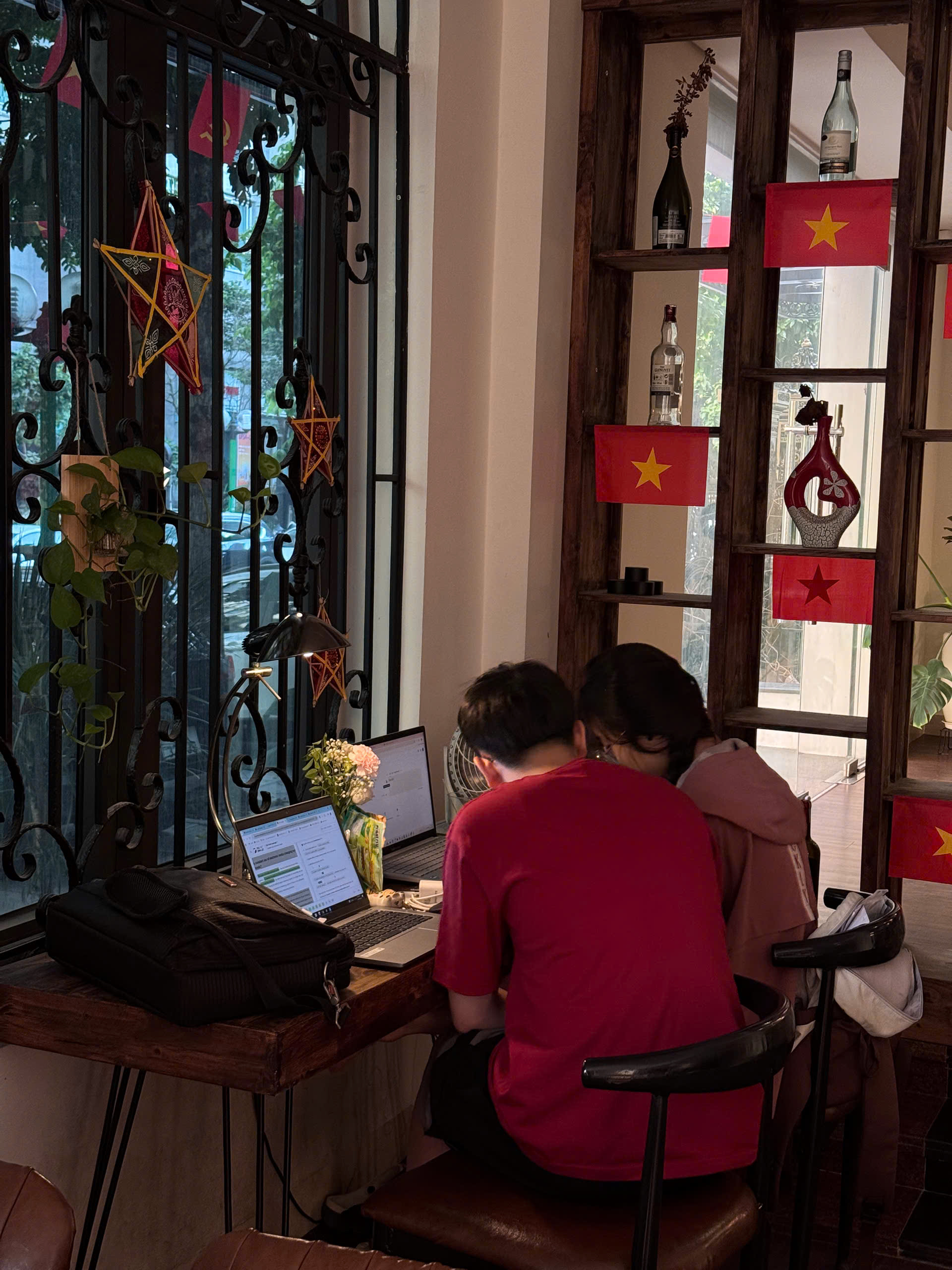 Các vị khách đáng yêu tại Casa Open Space
